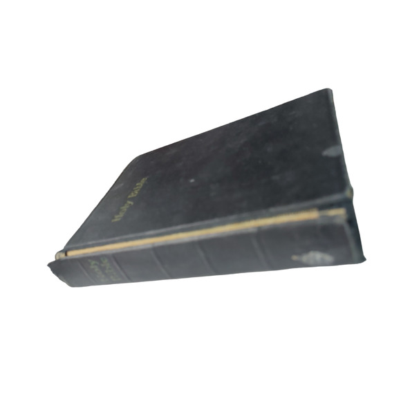 Bundle of Vintage Holy Bibles - Picture 2 of 7